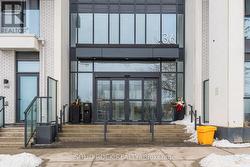 3211 - 36 ZORRA STREET  Toronto, ON M8Z 0G5