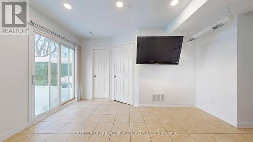 8 - 64 Bronte Street S, Milton, ON - Indoor Photo Showing Other Room