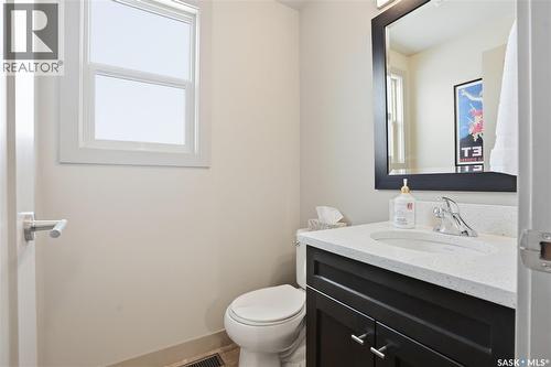 234 Maningas Bend, Saskatoon, SK - Indoor Photo Showing Bathroom