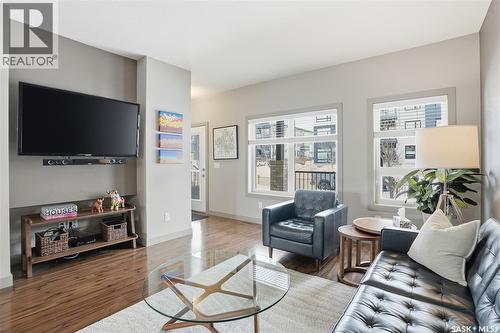234 Maningas Bend, Saskatoon, SK - Indoor Photo Showing Living Room