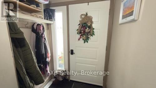 Entrance. - 1043 9 Highway, South Bruce, ON - Indoor Photo Showing Other Room