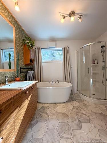 225 Perron Rd, Val-D'Amour, NB 