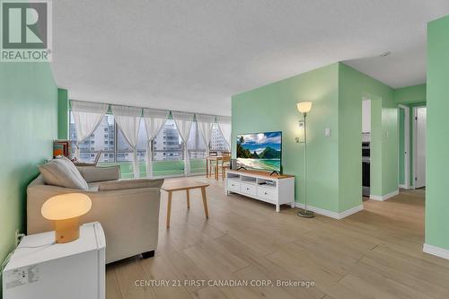 912 - 570 Proudfoot Lane, London North (North N), ON - Indoor