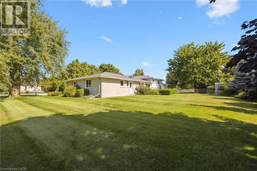 27 Peel St E, Alma, ON - Outdoor
