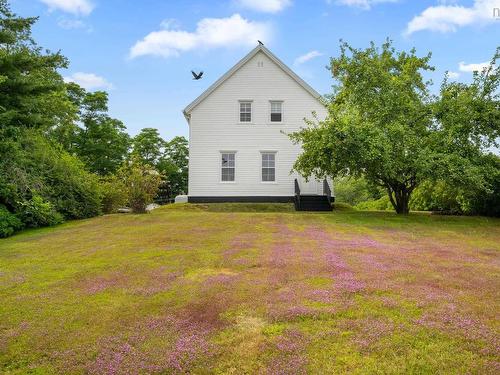 57 Old Falls Road, Liverpool, NS 