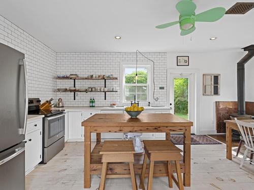 57 Old Falls Road, Liverpool, NS 