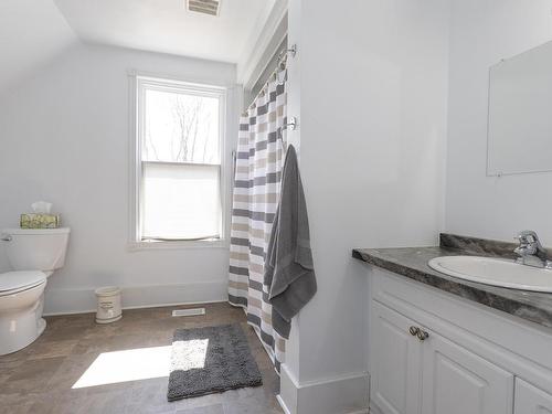 100 Queen Street, Parrsboro, NS 