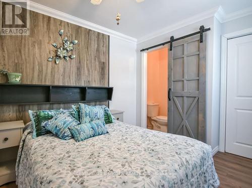 22 Sheppard Street, Severn, ON - Indoor Photo Showing Bedroom