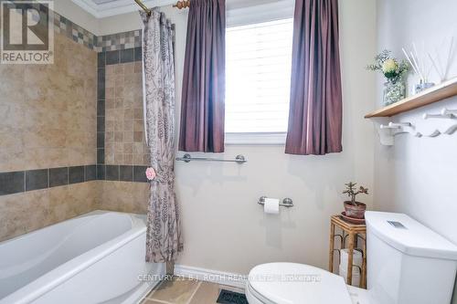 22 Sheppard Street, Severn, ON - Indoor Photo Showing Bathroom