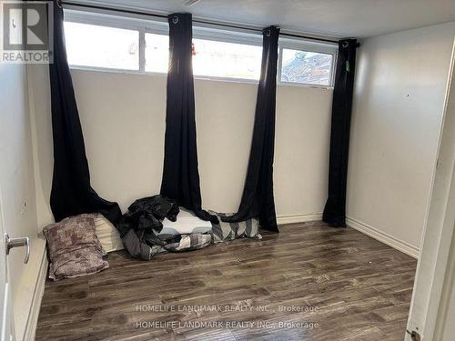 8 Ronaldshay Avenue, Hamilton, ON - Indoor Photo Showing Other Room