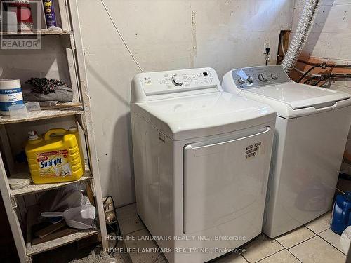 8 Ronaldshay Avenue, Hamilton, ON - Indoor Photo Showing Laundry Room
