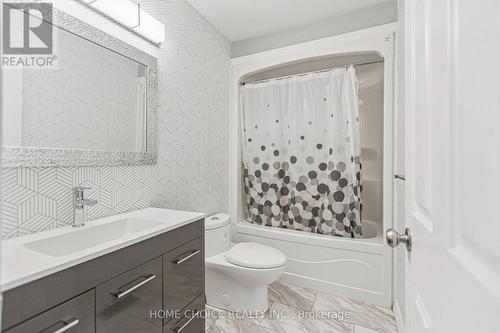 303 Hillcroft Court, Waterloo, ON - Indoor Photo Showing Bathroom