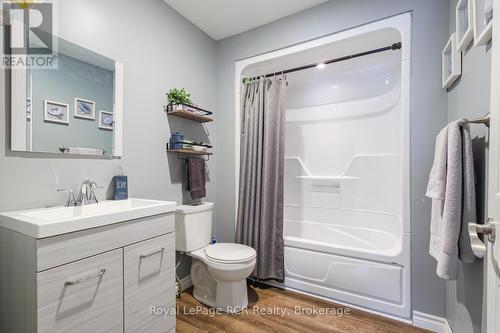 525 Augusta Street, Saugeen Shores, ON - Indoor Photo Showing Bathroom