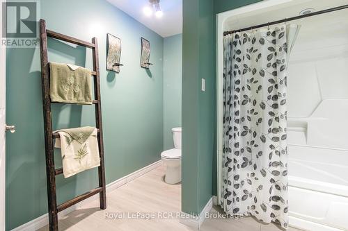 525 Augusta Street, Saugeen Shores, ON - Indoor Photo Showing Bathroom
