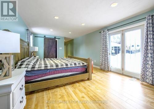 525 Augusta Street, Saugeen Shores, ON - Indoor Photo Showing Bedroom