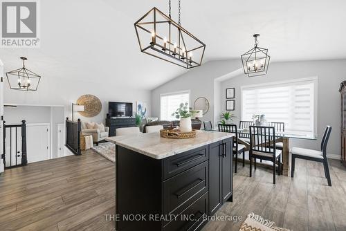 1040 Yankee Line, Selwyn, ON - Indoor Photo Showing Dining Room