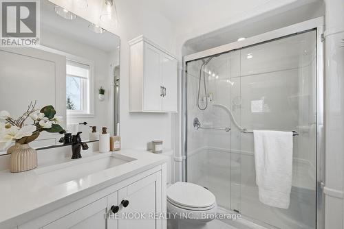 1040 Yankee Line, Selwyn, ON - Indoor Photo Showing Bathroom
