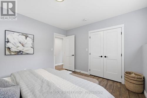 1040 Yankee Line, Selwyn, ON - Indoor Photo Showing Bedroom
