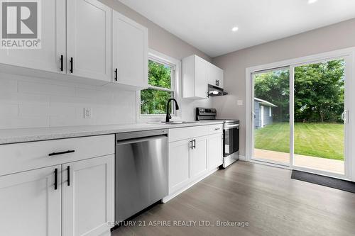332 Alfred Street, Pembroke, ON - Indoor Photo Showing Kitchen