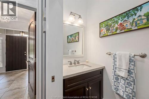 1465 Shore Road, London, ON - Indoor Photo Showing Bathroom