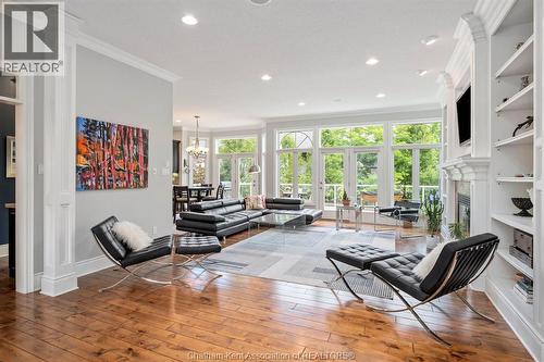 1465 Shore Road, London, ON - Indoor Photo Showing Living Room With Fireplace