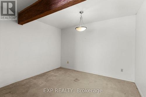 8511 Small Lane, Adjala-Tosorontio, ON - Indoor Photo Showing Other Room