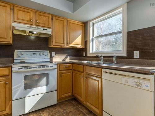 2 Oldham Rd, Enfield, NS 