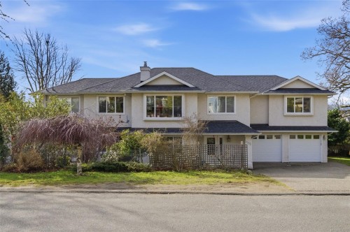 1185 Rock St, Saanich, BC 