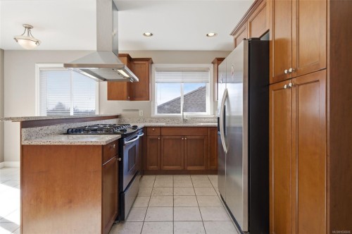 1185 Rock St, Saanich, BC 