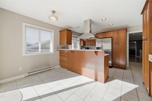 1185 Rock St, Saanich, BC 