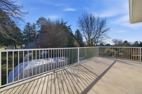1185 Rock St, Saanich, BC 
