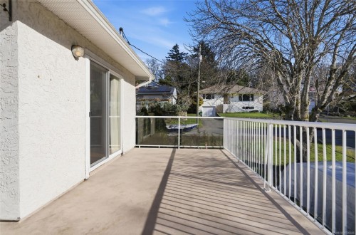 1185 Rock St, Saanich, BC 
