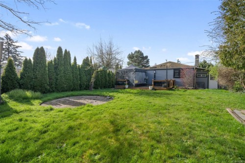 450 Obed Ave, Saanich, BC 