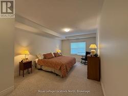 Primary Bedroom - 