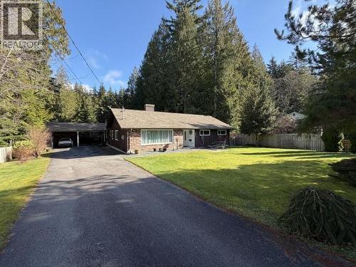 4874 Queens Ave, Powell River, BC - Outdoor