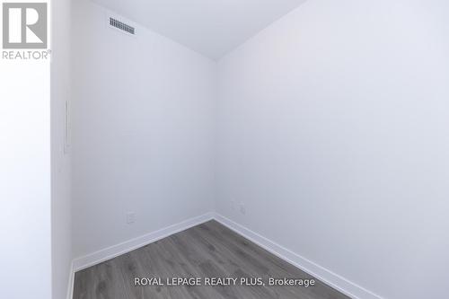 1710 - 430 Square One Drive, Mississauga, ON - Indoor Photo Showing Other Room