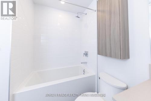 1710 - 430 Square One Drive, Mississauga, ON - Indoor Photo Showing Bathroom