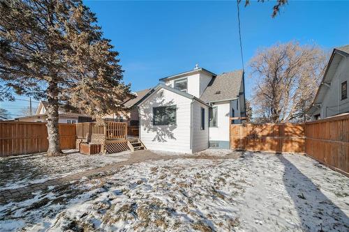 660 Machray Avenue, Winnipeg, MB - Outdoor