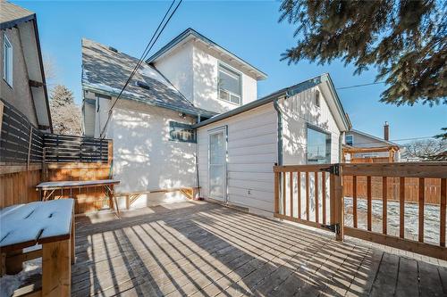 660 Machray Avenue, Winnipeg, MB - Outdoor With Deck Patio Veranda