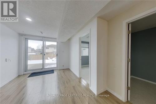 233 Benesfort Crescent, Waterloo, ON - Indoor Photo Showing Other Room