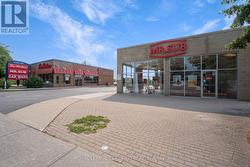 7331 KINGSTON ROAD  Toronto, ON M1B 5S3