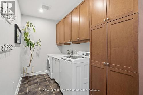3488 Rebecca Street, Oakville, ON - Indoor Photo Showing Laundry Room