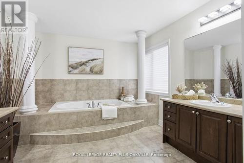 3488 Rebecca Street, Oakville, ON - Indoor Photo Showing Bathroom