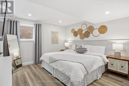 3488 Rebecca Street, Oakville, ON - Indoor Photo Showing Bedroom