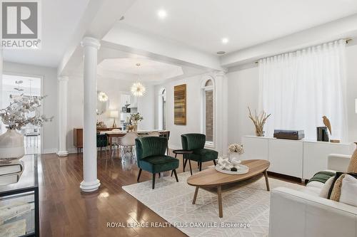 3488 Rebecca Street, Oakville, ON - Indoor Photo Showing Living Room