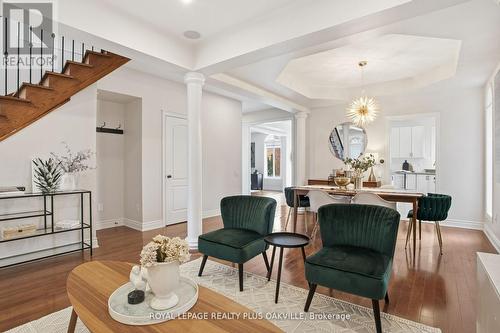 3488 Rebecca Street, Oakville, ON - Indoor Photo Showing Living Room