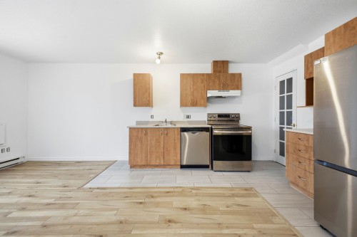 Cuisine - C-321 Rue Champlain, Gatineau (Hull), QC - Indoor Photo Showing Kitchen