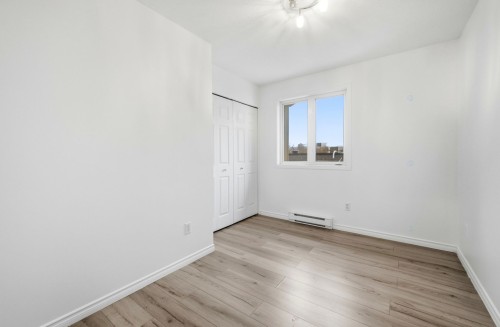 Chambre à coucher - C-321 Rue Champlain, Gatineau (Hull), QC - Indoor Photo Showing Other Room