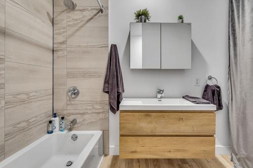 Salle de bains - 575 Rue Hallé, Lévis (Desjardins), QC - Indoor Photo Showing Bathroom