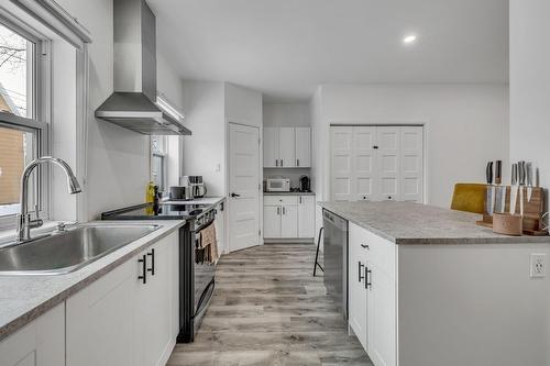 Cuisine - 575 Rue Hallé, Lévis (Desjardins), QC - Indoor Photo Showing Kitchen With Upgraded Kitchen